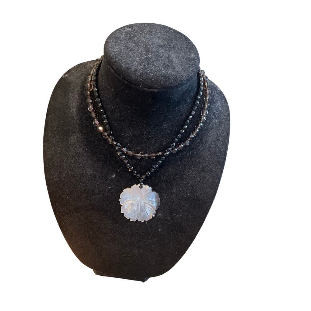 Womens Handmade Mother of‎ Pearl Black Crystal Choker Necklace Toggle Clasp NEW